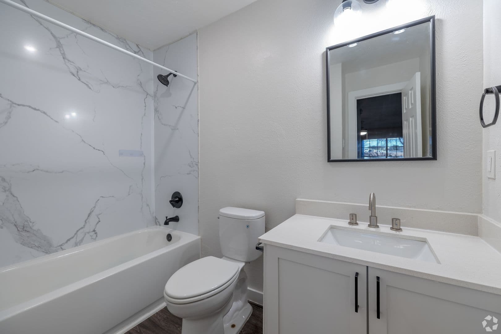 Richardson Apartment: 900 Frances Way