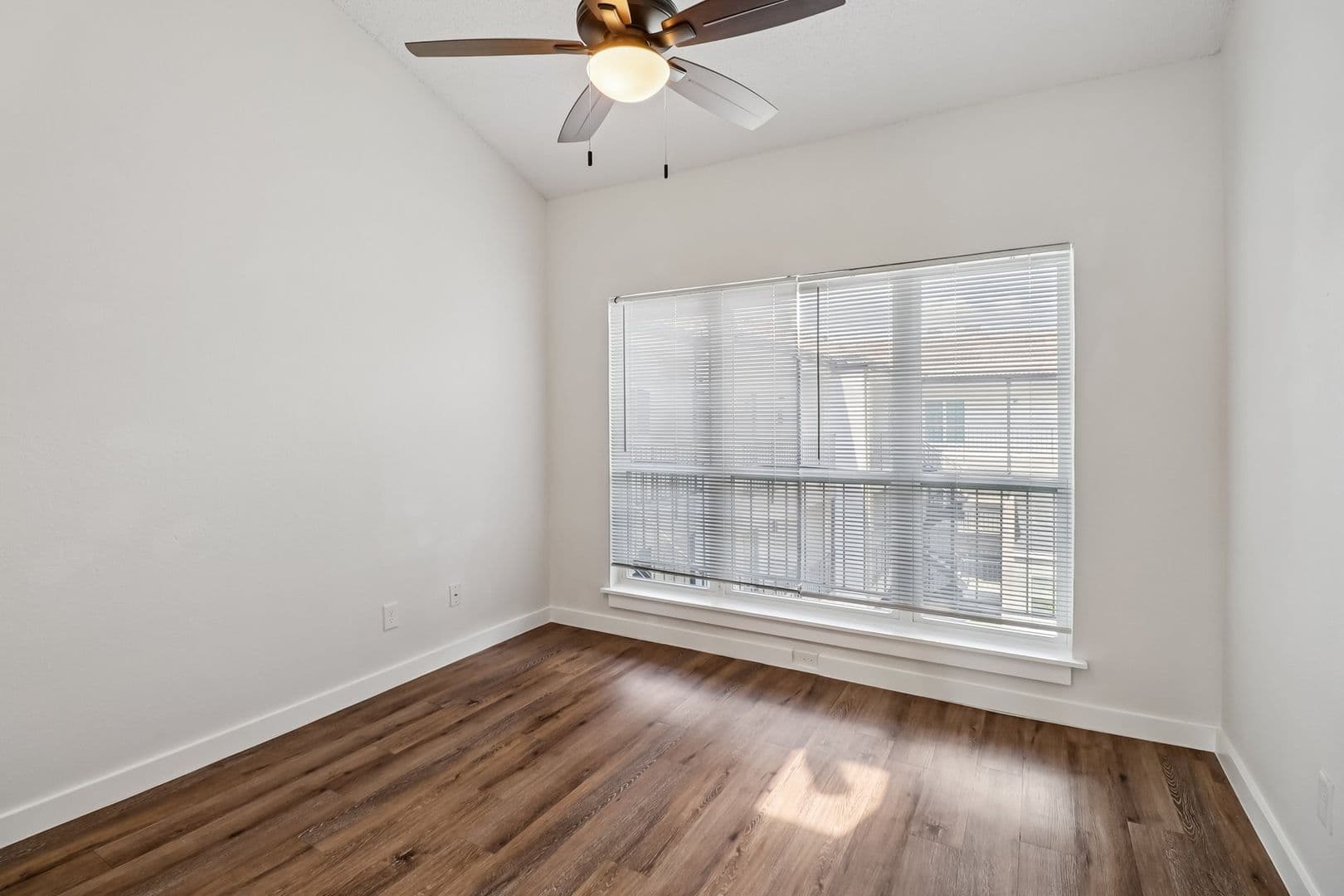 Dallas Apartment: 6003 Ridgecrest Rd