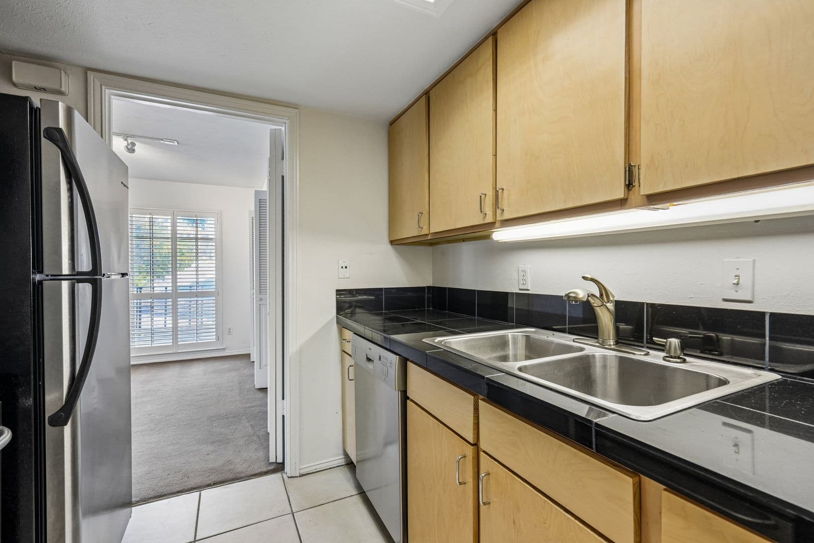 Dallas Apartment: 4320-4330 Travis St