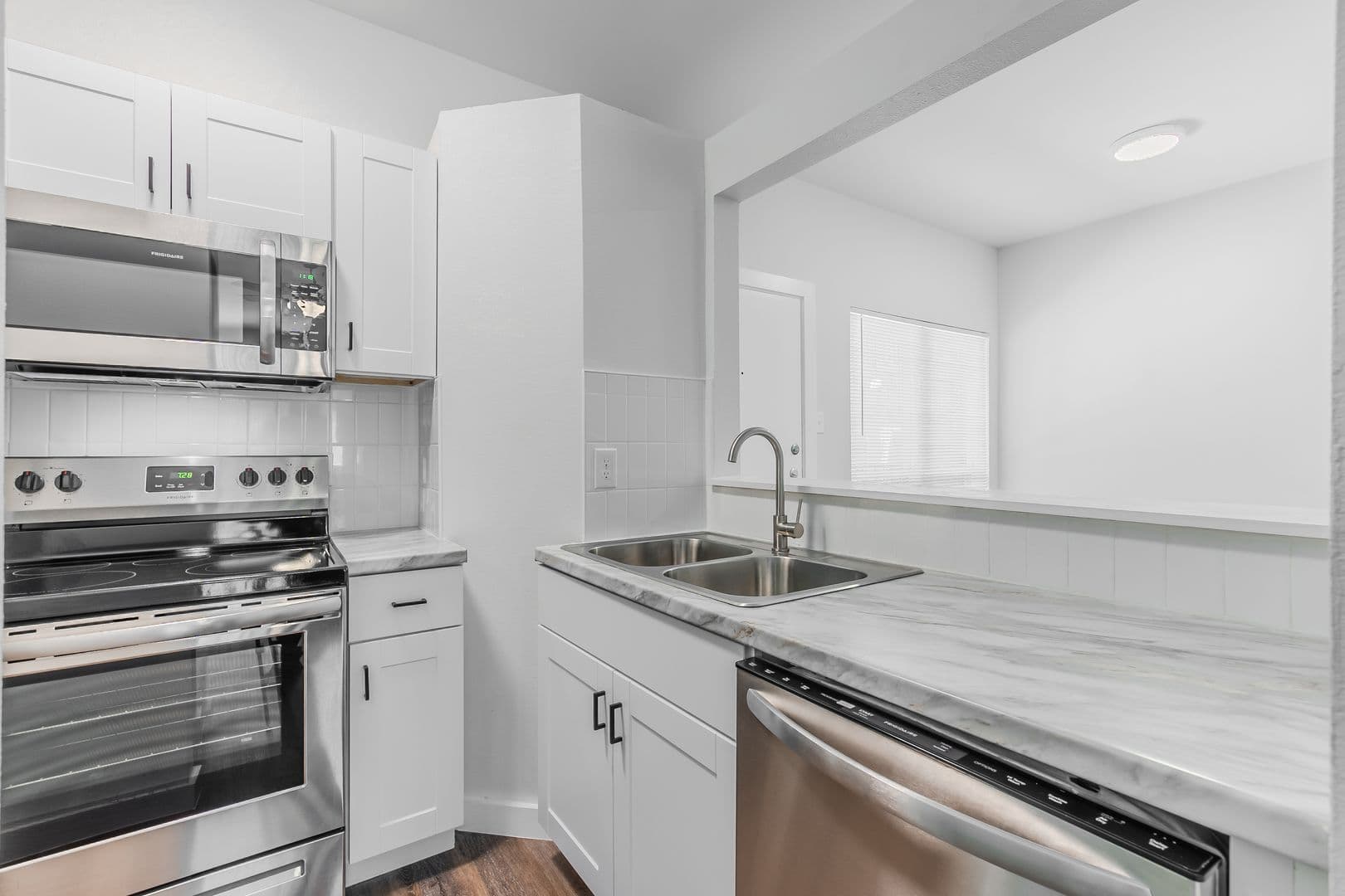 Dallas Apartment: 6003 Ridgecrest Rd