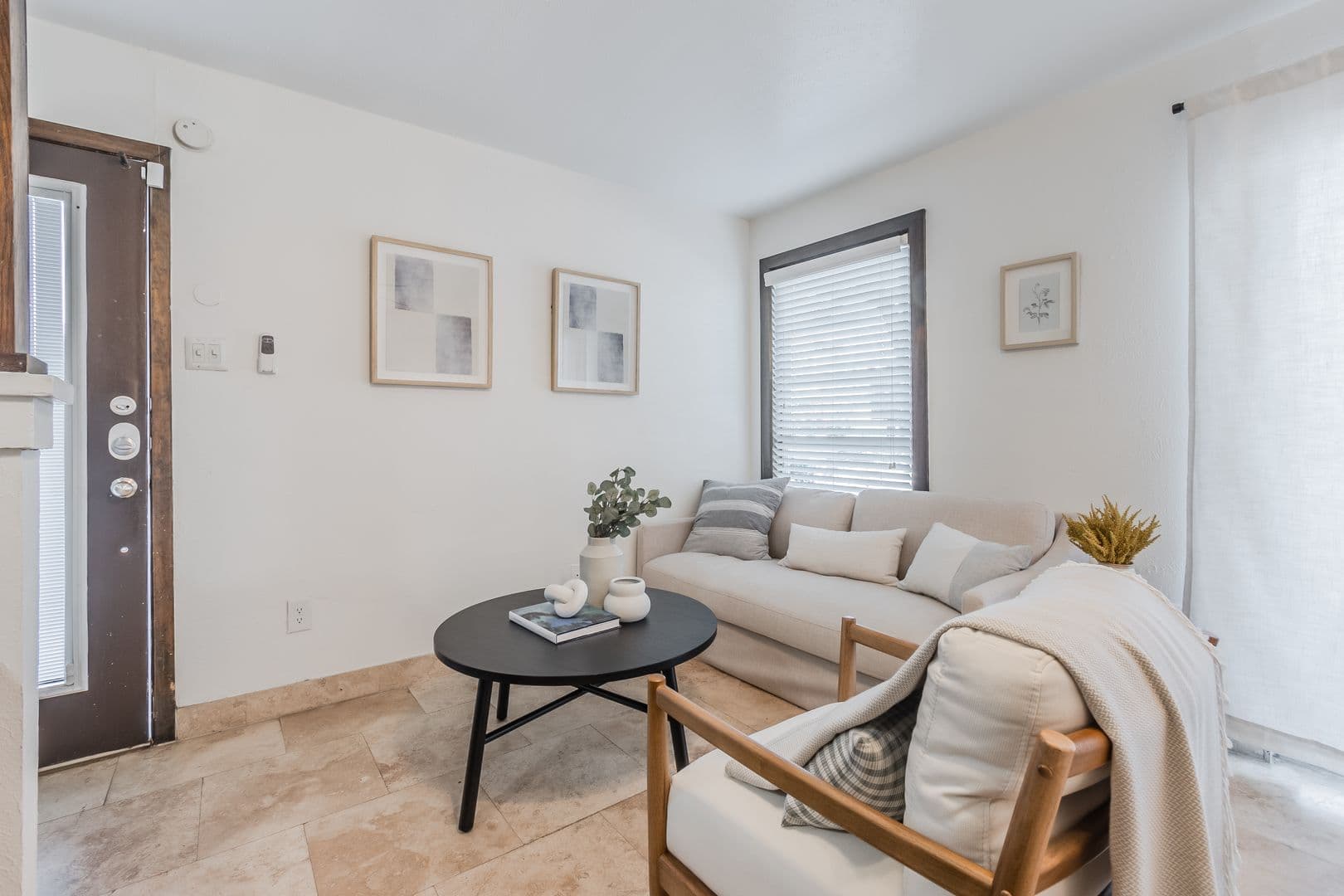 Dallas Apartment: 6466 Ridgecrest Rd