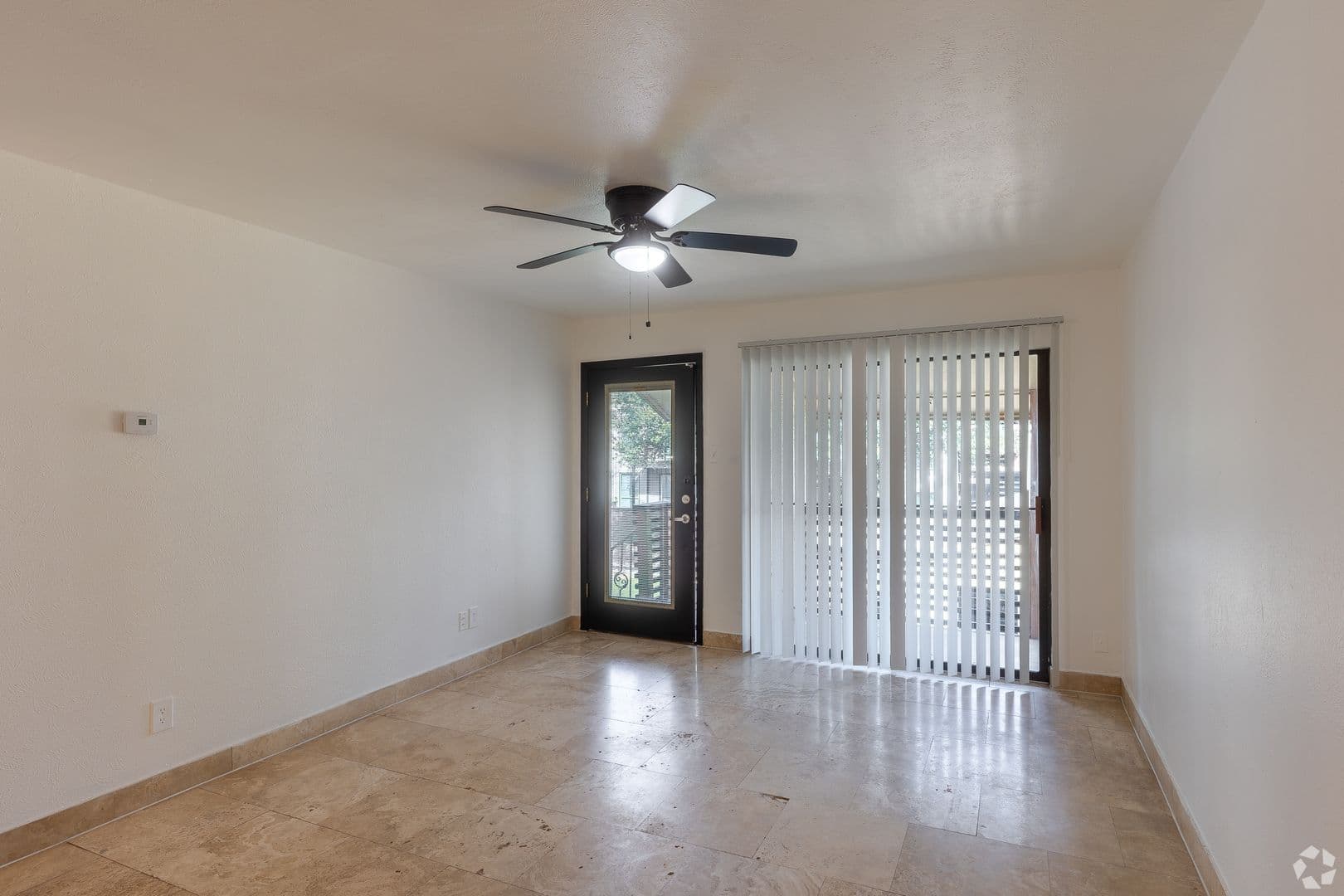 Dallas Apartment: 6466 Ridgecrest Rd