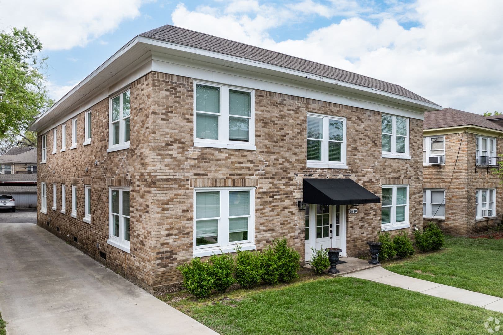 Dallas Apartment: 5910 Oram St