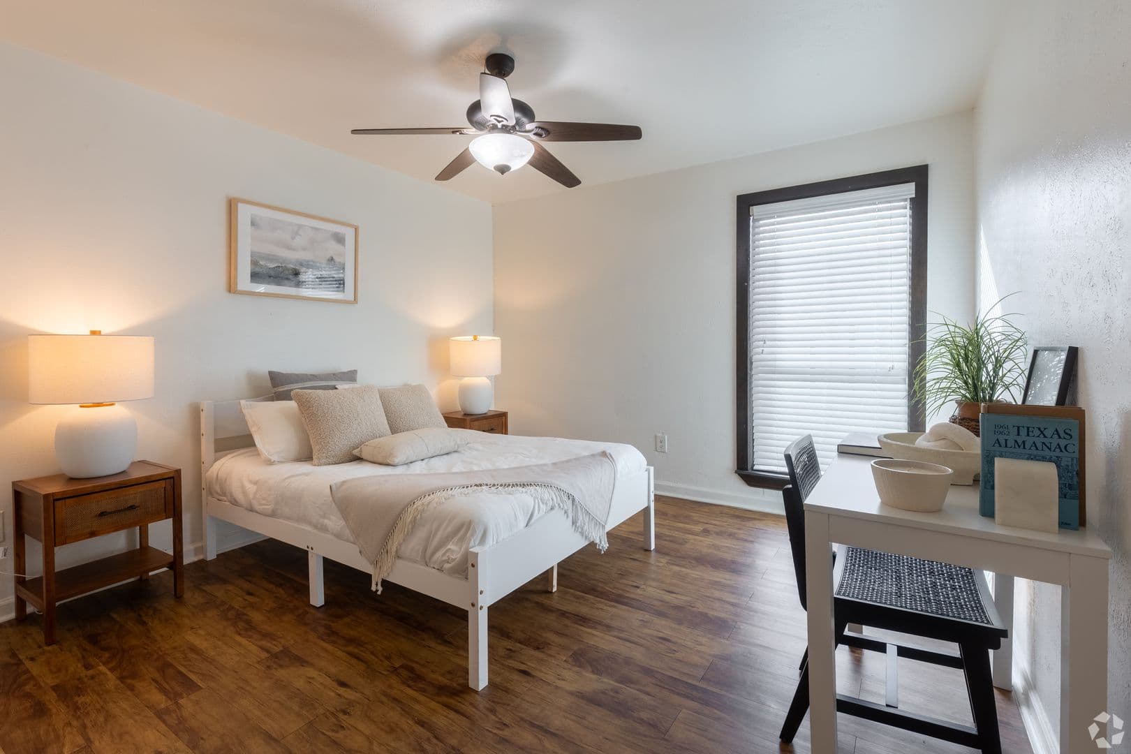 Dallas Apartment: 6466 Ridgecrest Rd