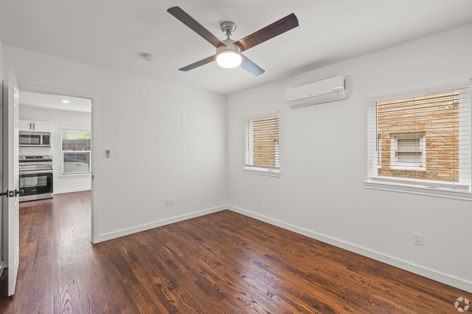 Dallas Apartment: 5910 Oram St