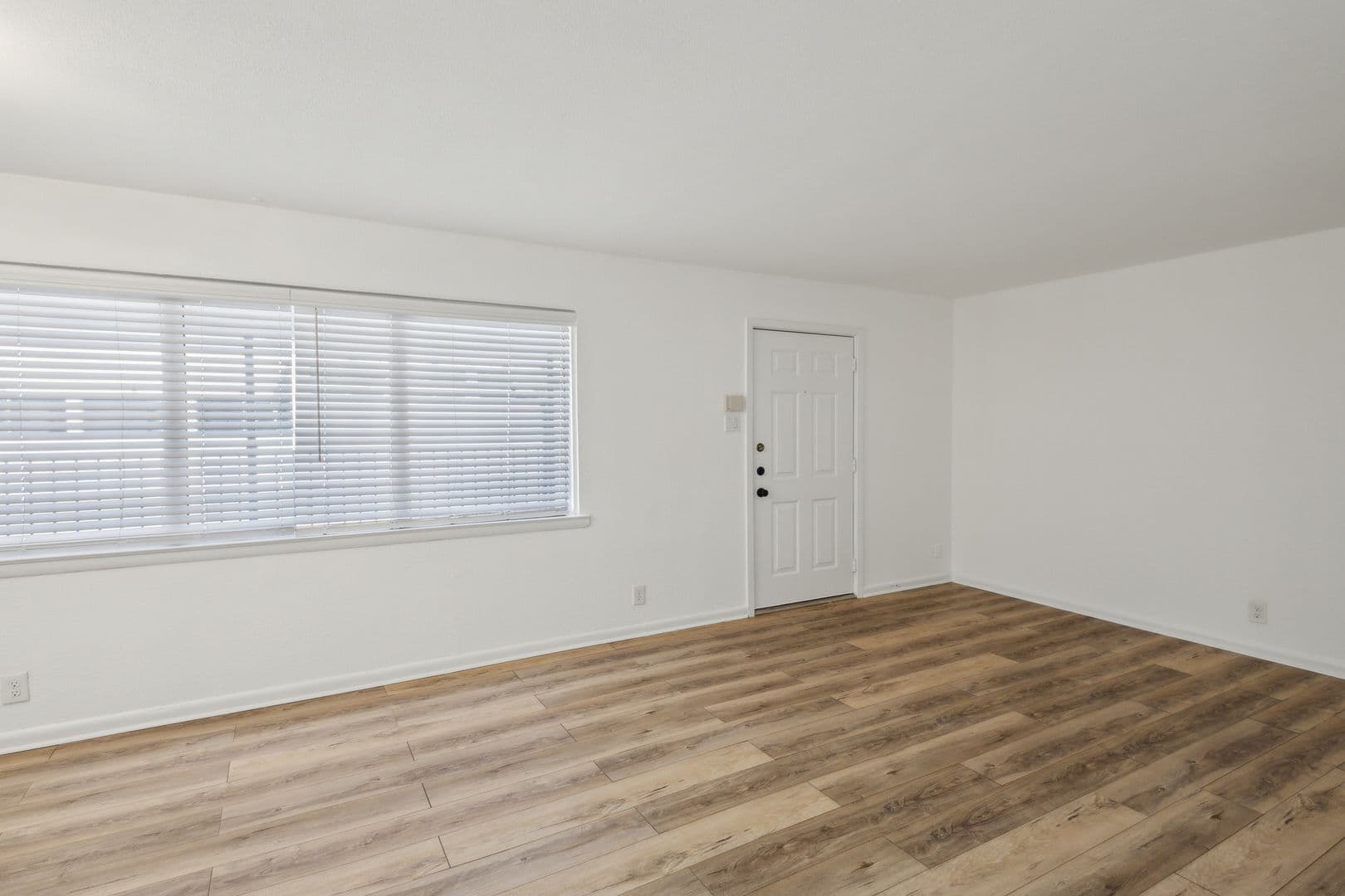 Dallas Apartment: 4321 Cole Ave