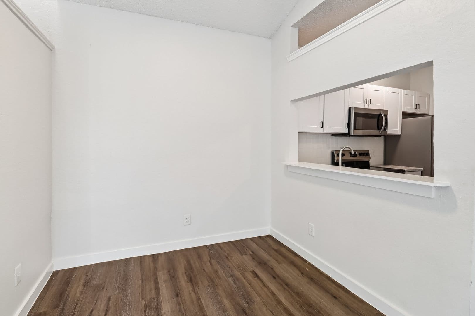 Dallas Apartment: 6003 Ridgecrest Rd