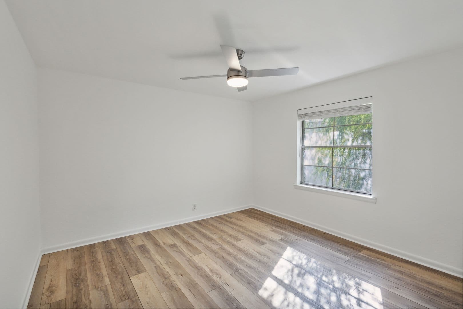 Dallas Apartment: 4321 Cole Ave