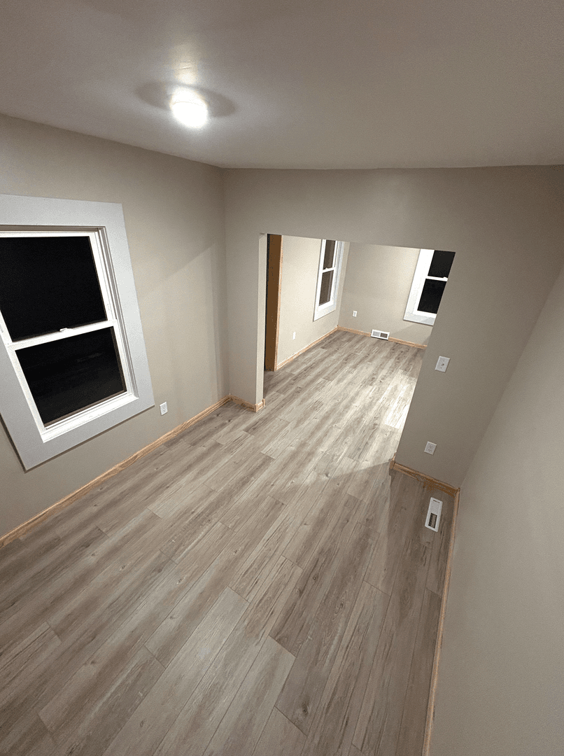 Cloquet House: 337 21st St.