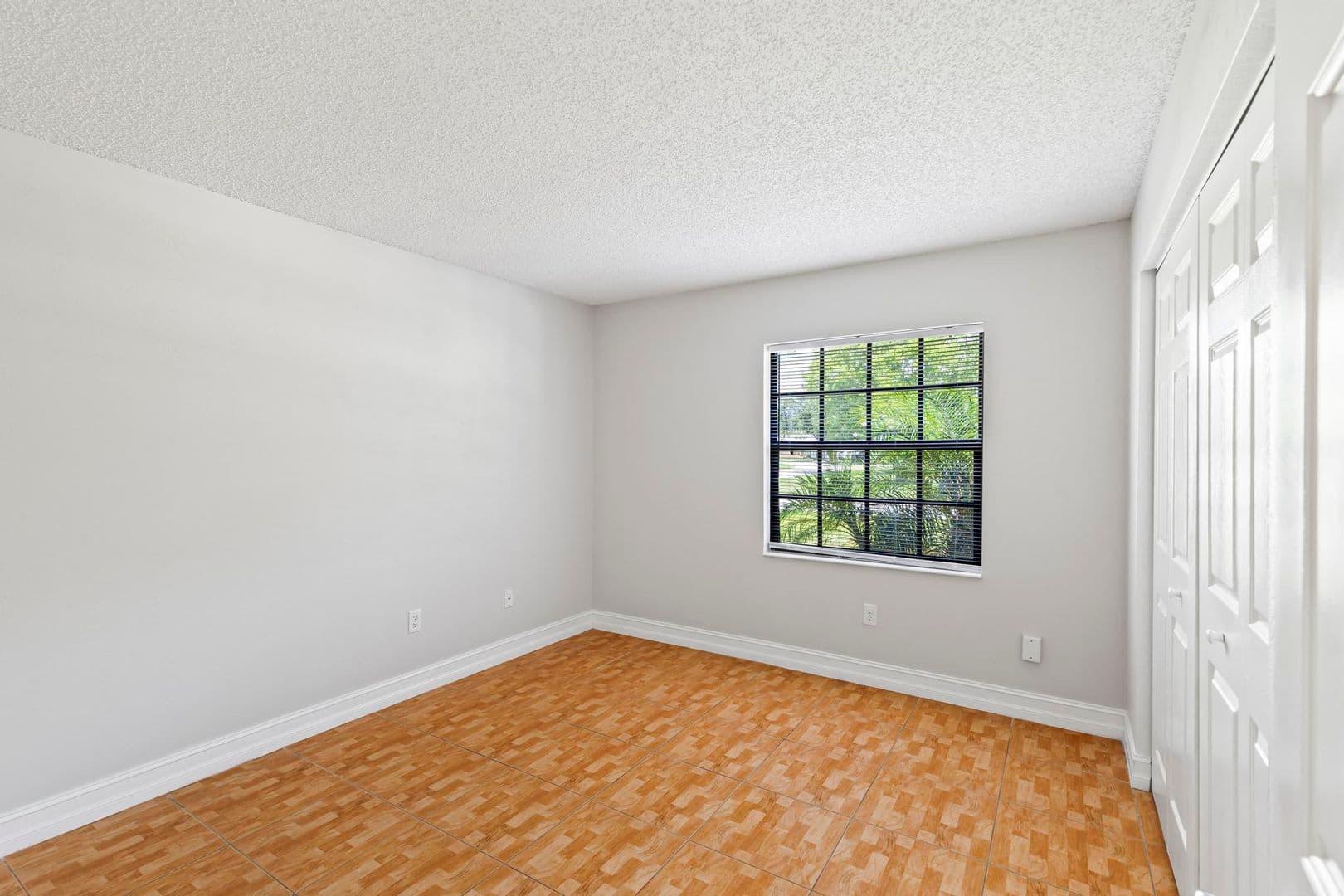 Palm Coast House: 50 Westlee Lane