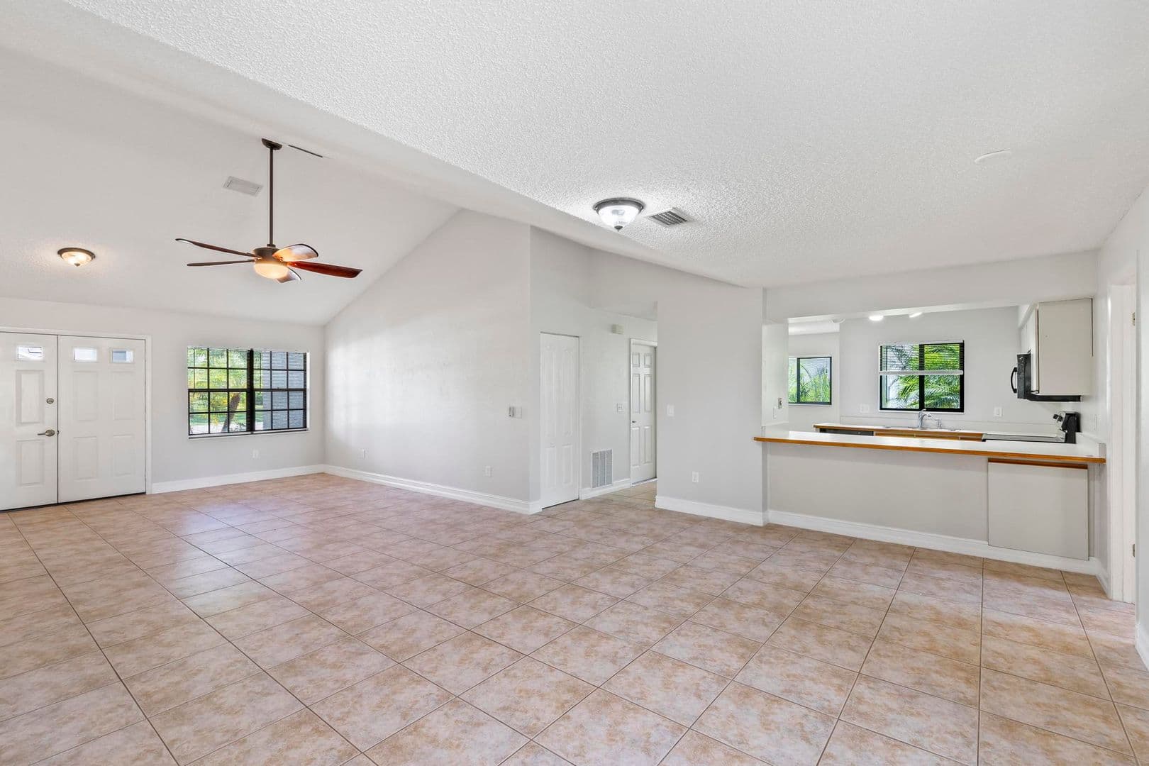 Palm Coast House: 50 Westlee Lane