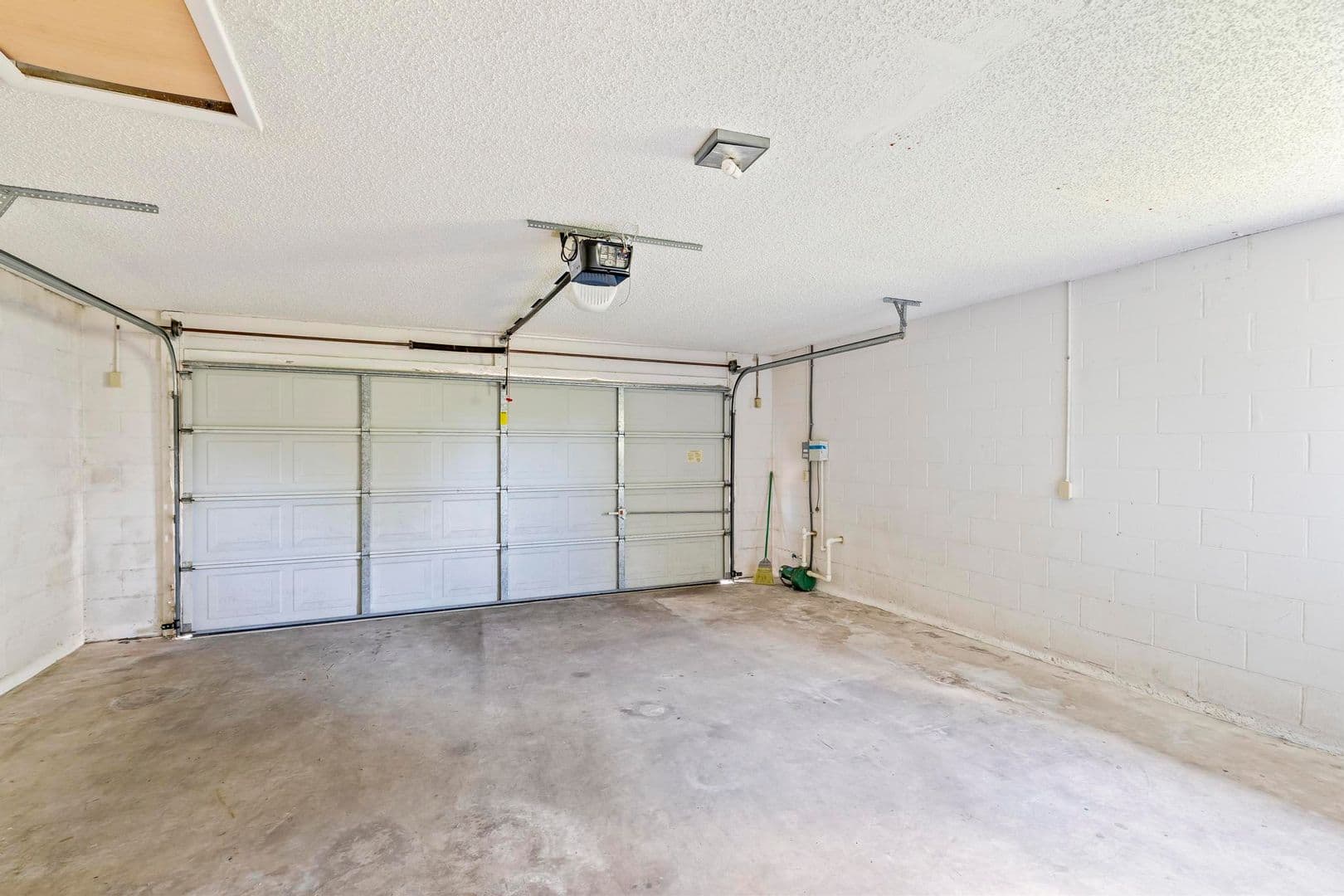 Palm Coast House: 50 Westlee Lane