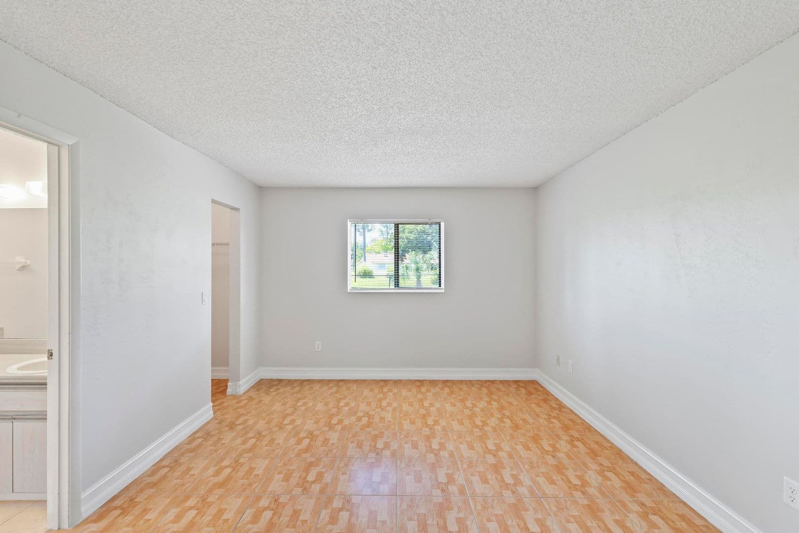 Palm Coast House: 50 Westlee Lane