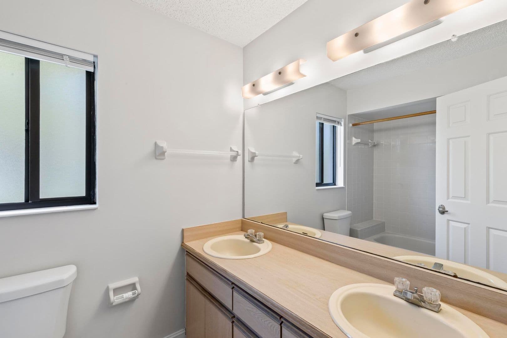 Palm Coast House: 50 Westlee Lane