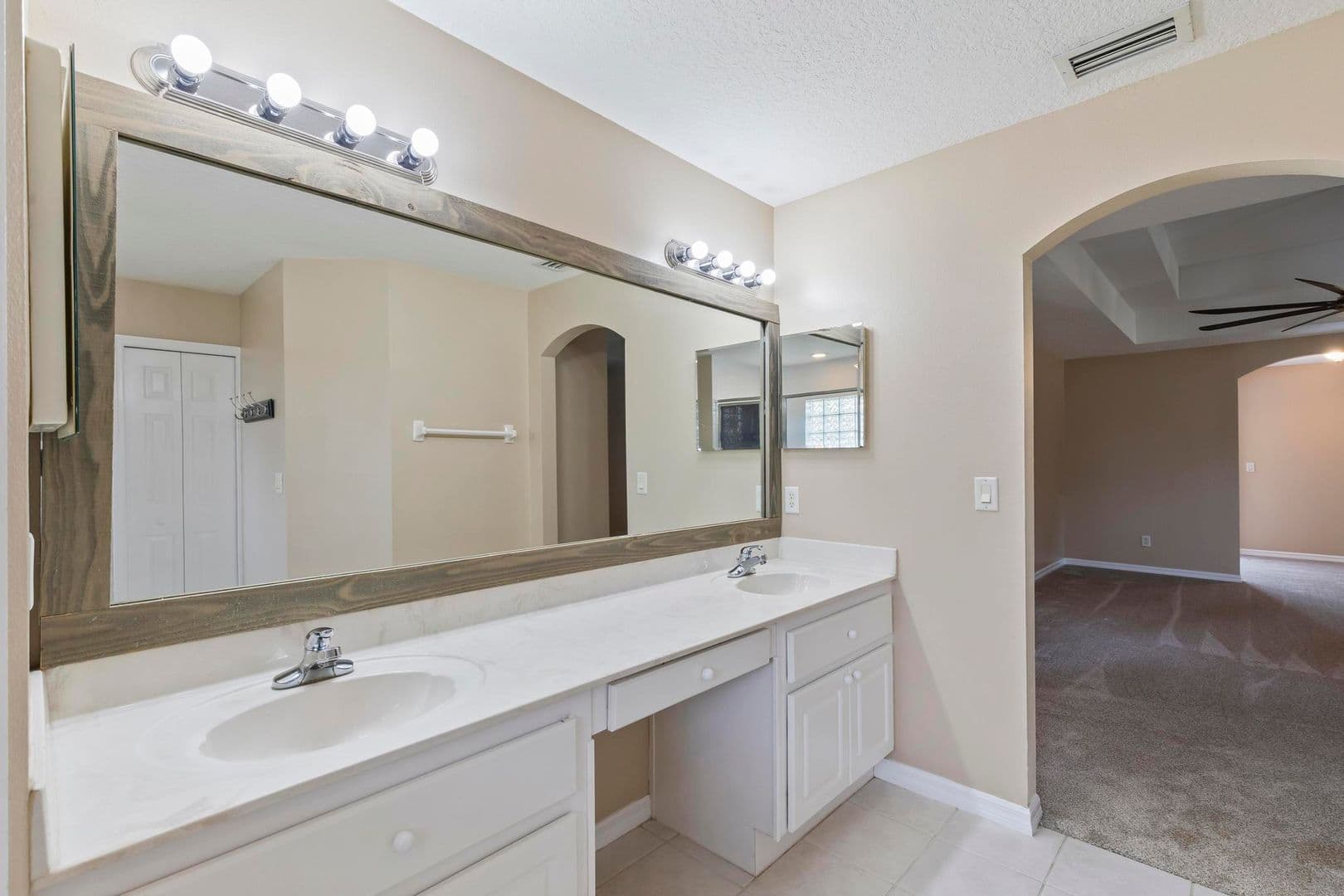 Palm Coast House: 40 Riddle Drive