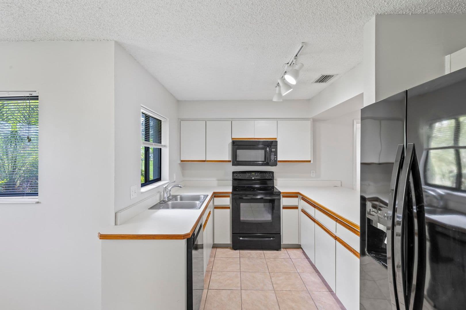 Palm Coast House: 50 Westlee Lane