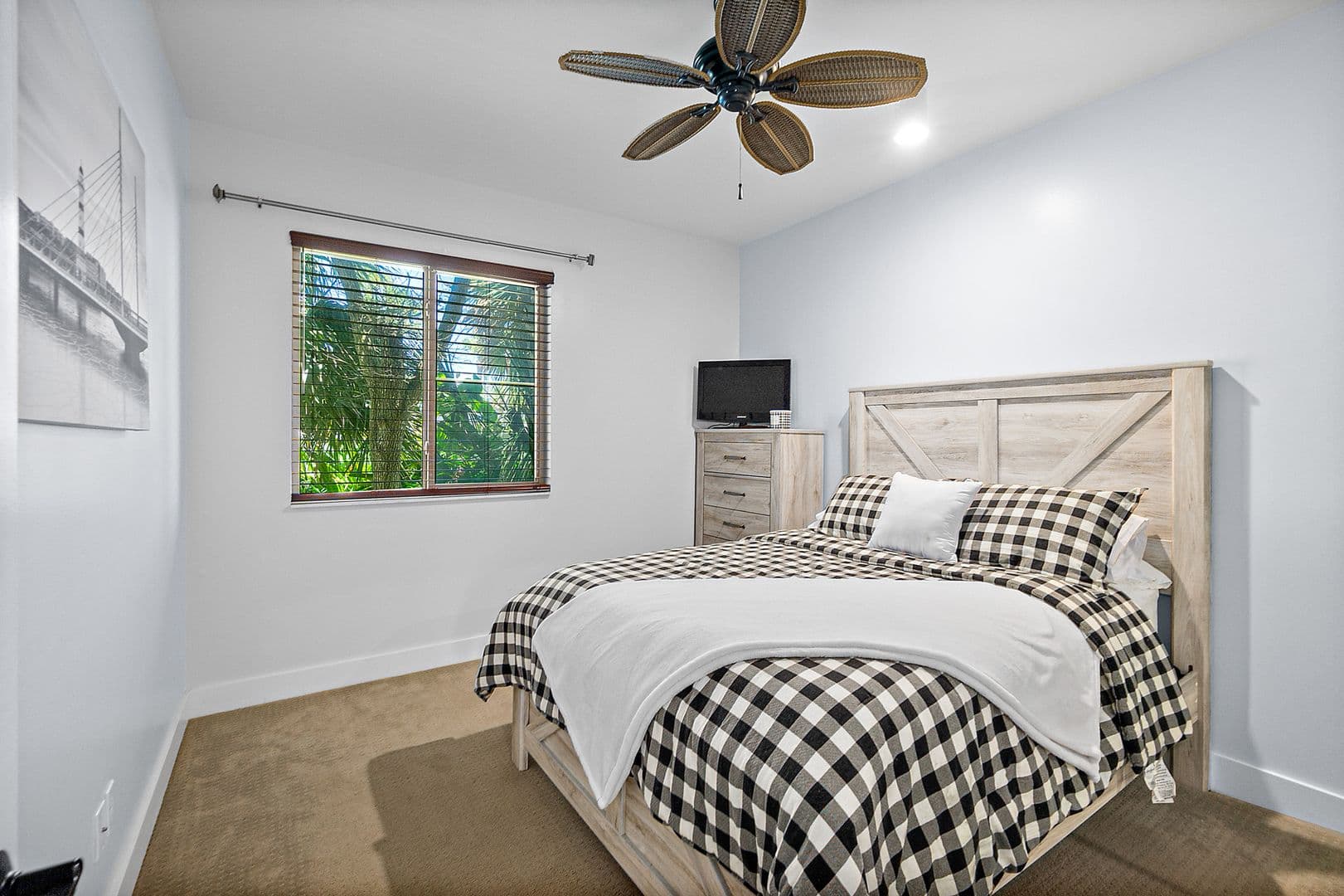 Flagler Beach House: 716 N Daytona Avenue