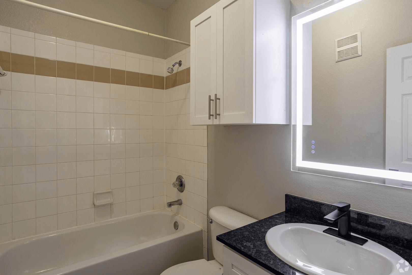 Stillwater Apartment: 1822 N Perkins Rd