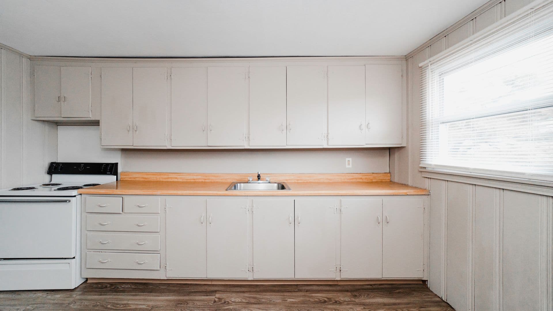 Storrs Apartment: 1-10 Carleton Road