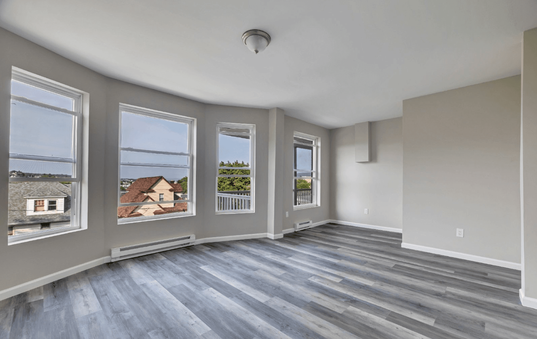 Scranton Apartment: 1513-1515 Vine Street