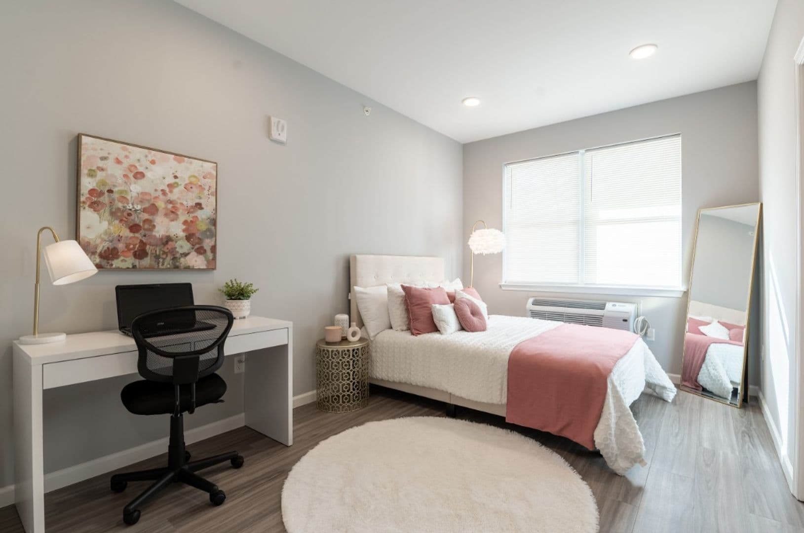 Allentown Apartment: 948 North Front Street