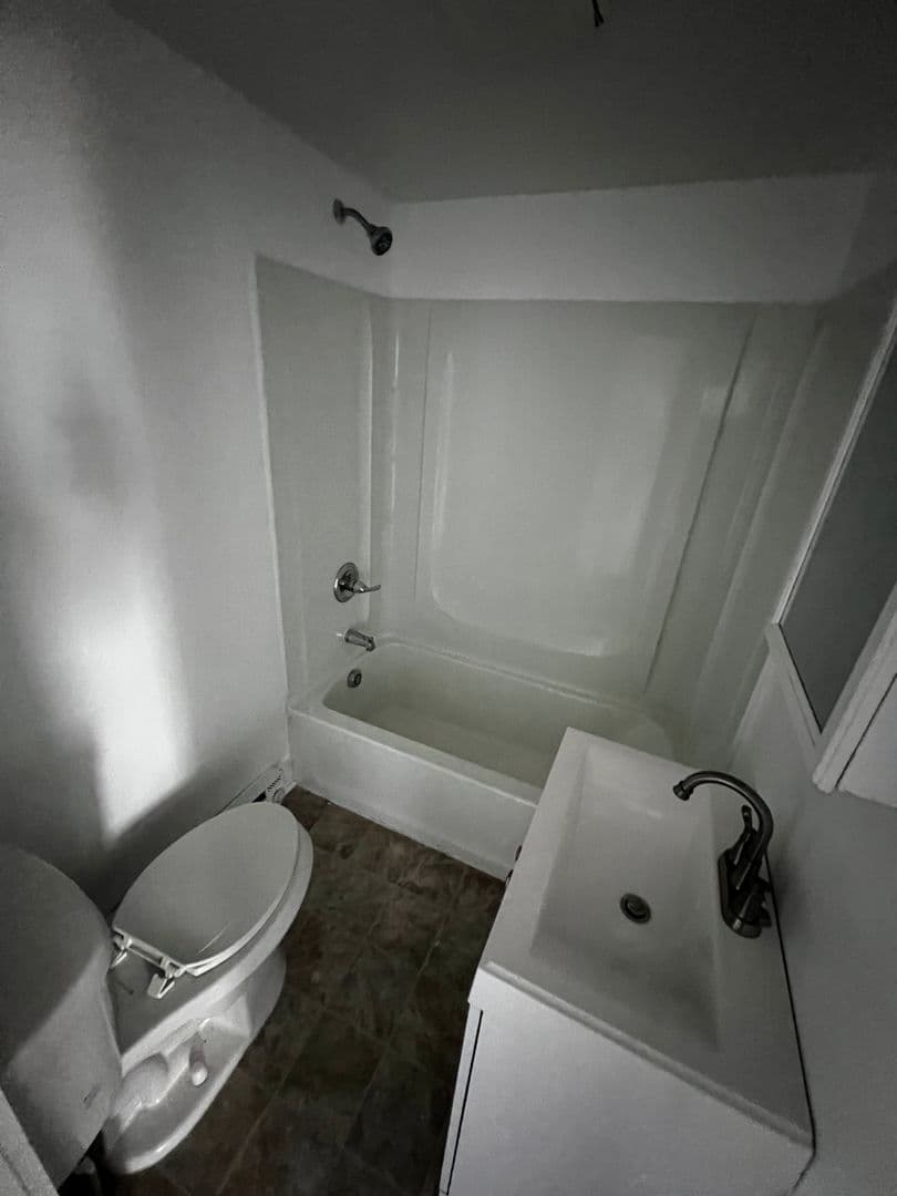 Scranton Apartment: 853 Lords Court