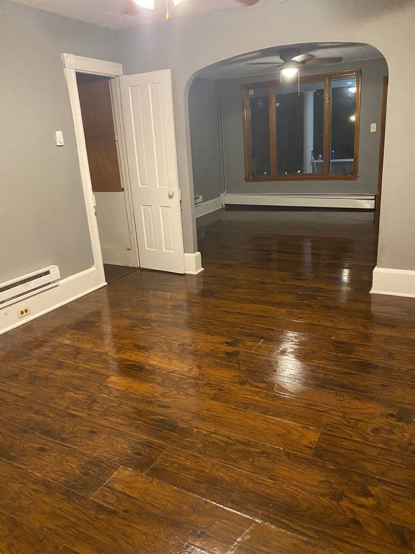 Plains Apartment: 165-167 1st Street