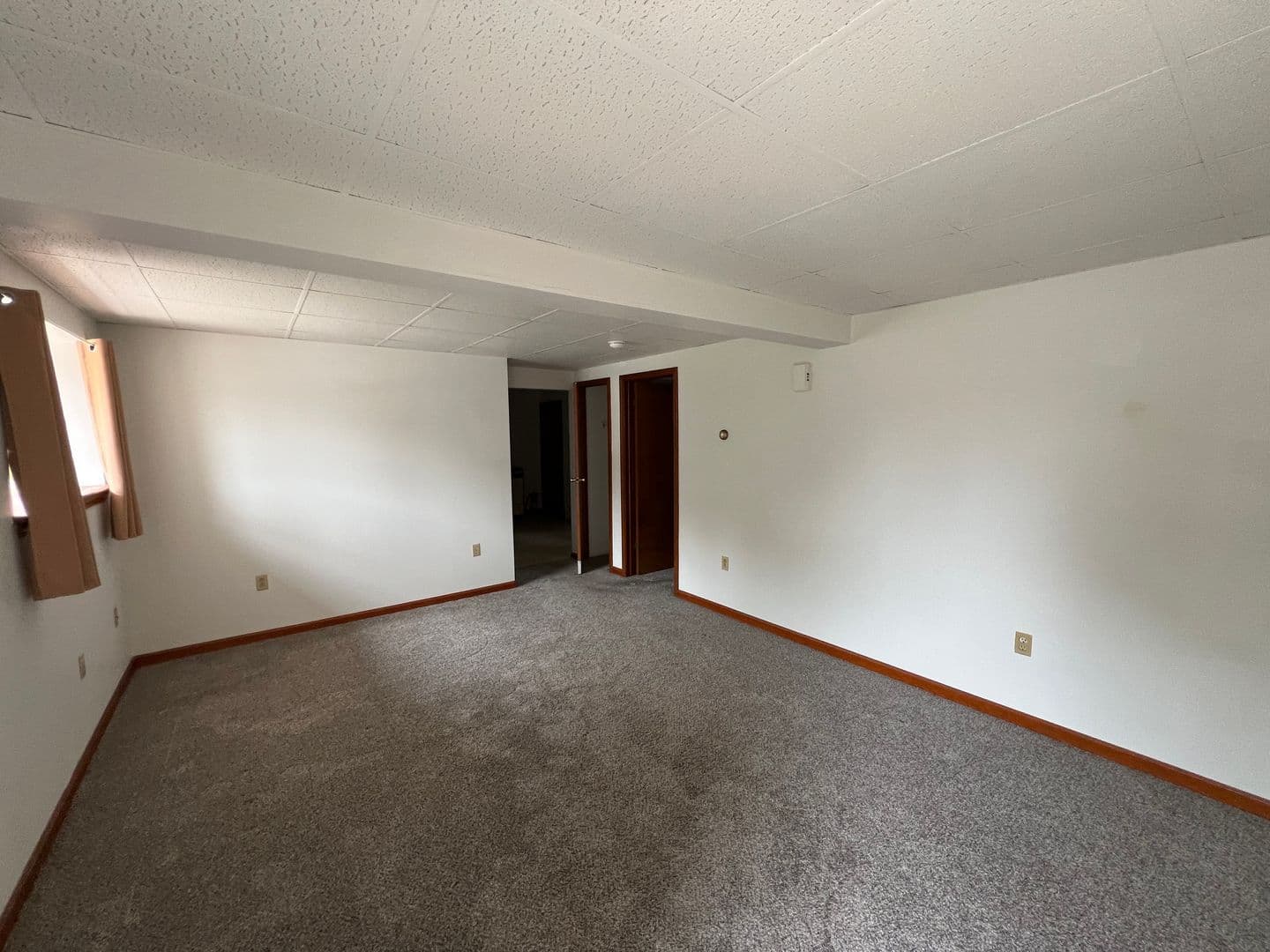 Dunmore Apartment: 301 East Elm Street