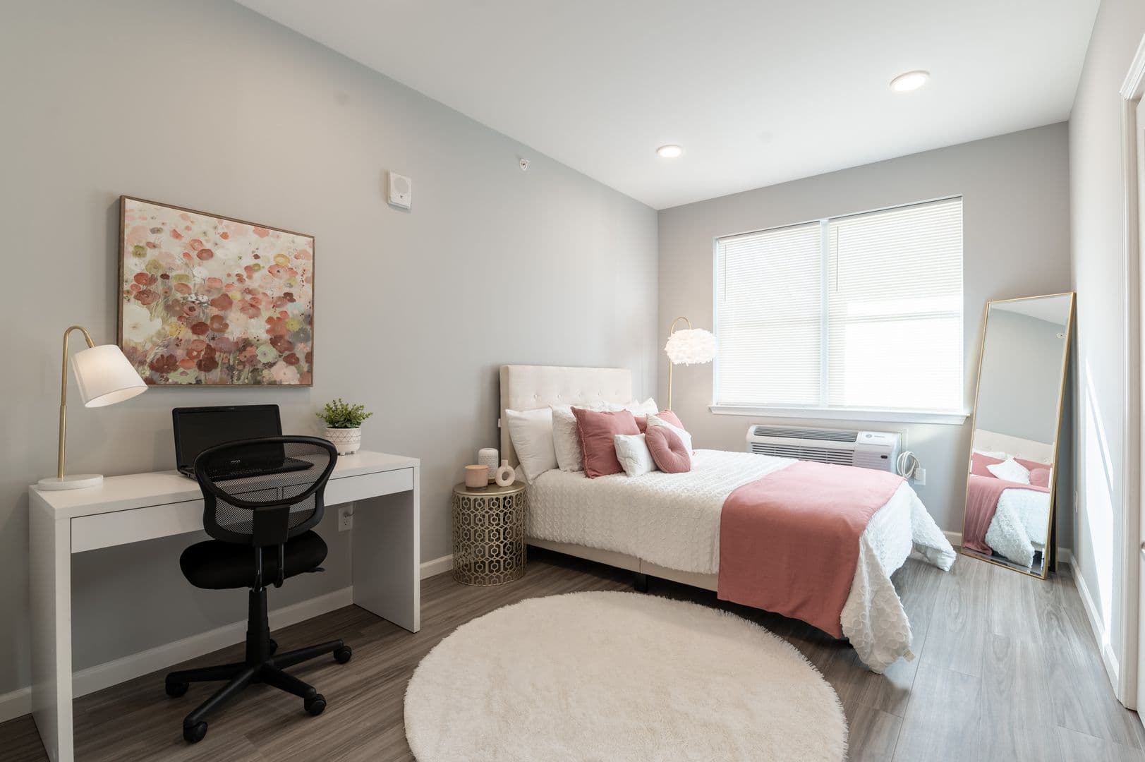 Allentown Apartment: 948 North Front Street