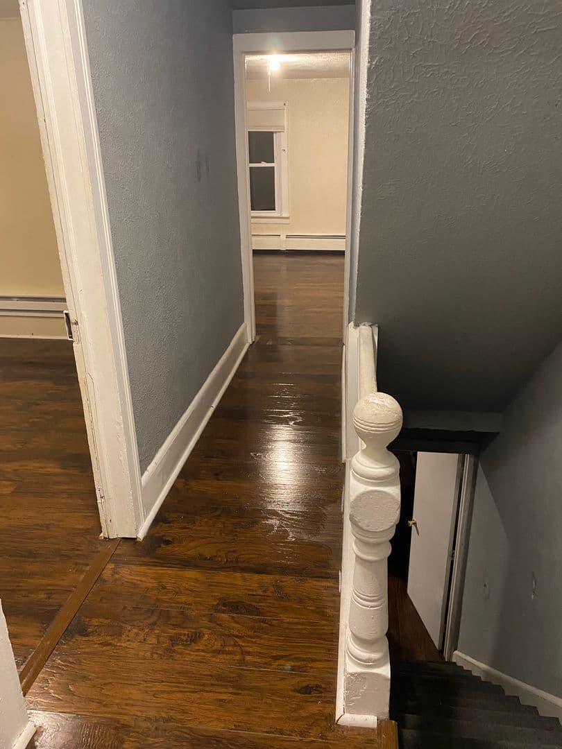 Plains Apartment: 165-167 1st Street