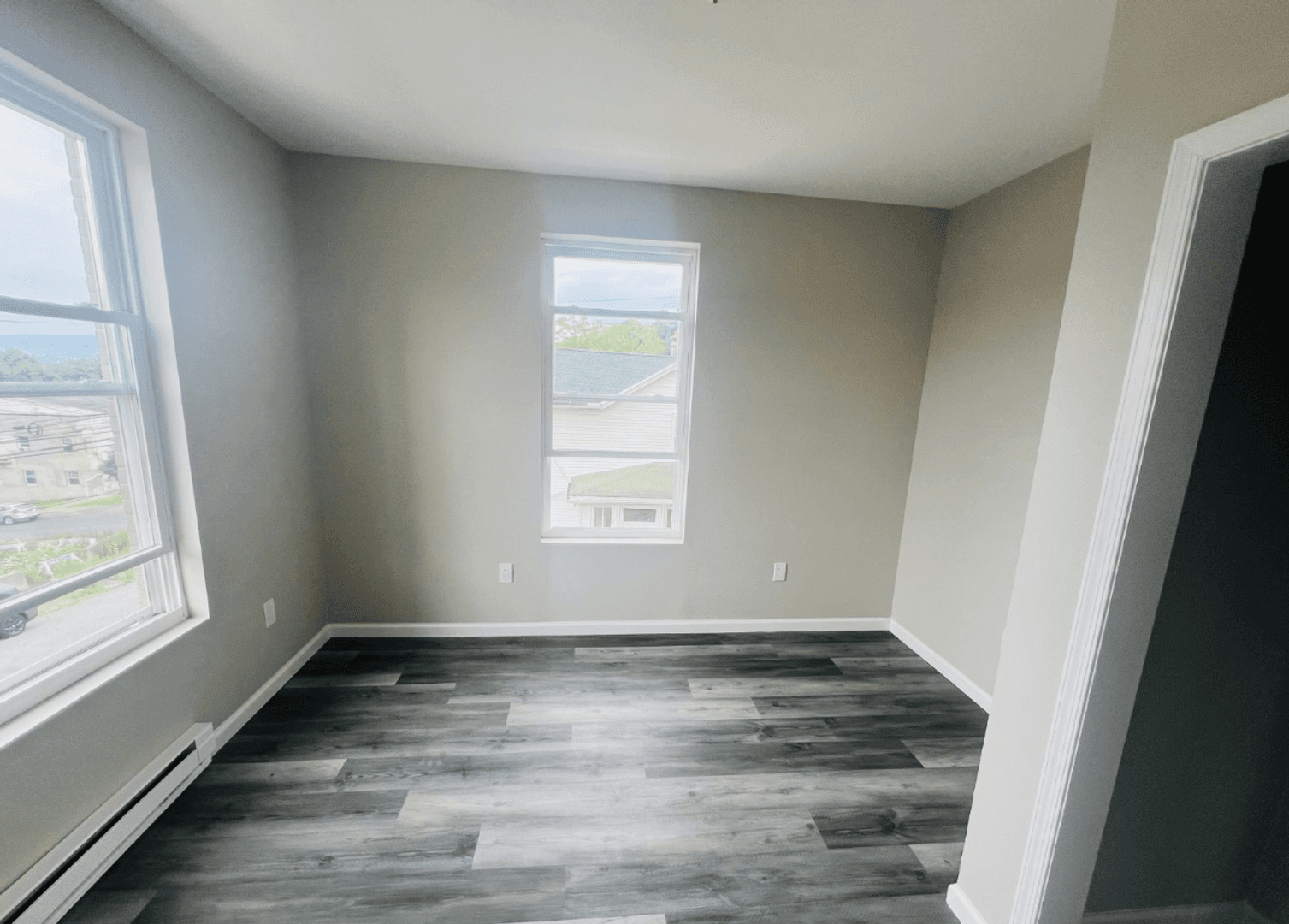 Scranton Apartment: 1513-1515 Vine Street