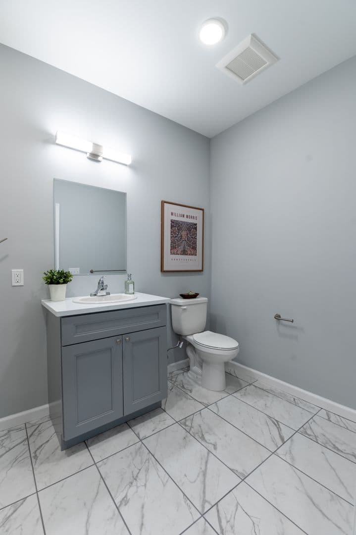 Allentown Apartment: 948 North Front Street