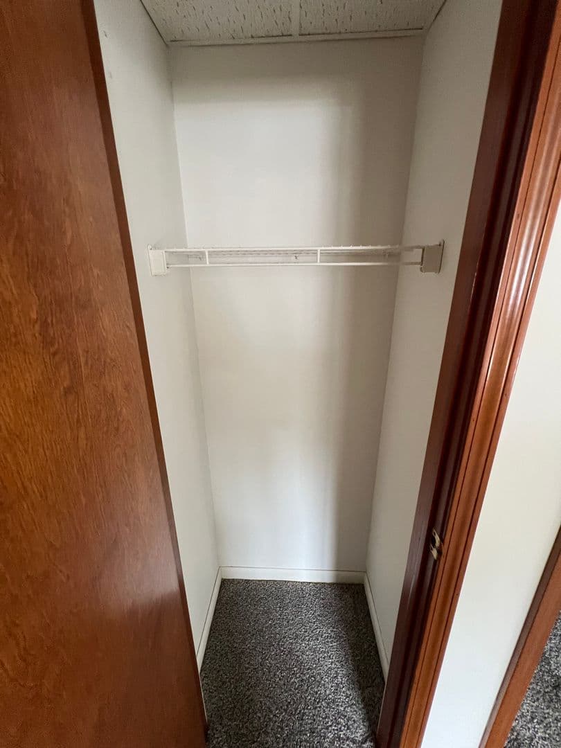Dunmore Apartment: 301 East Elm Street