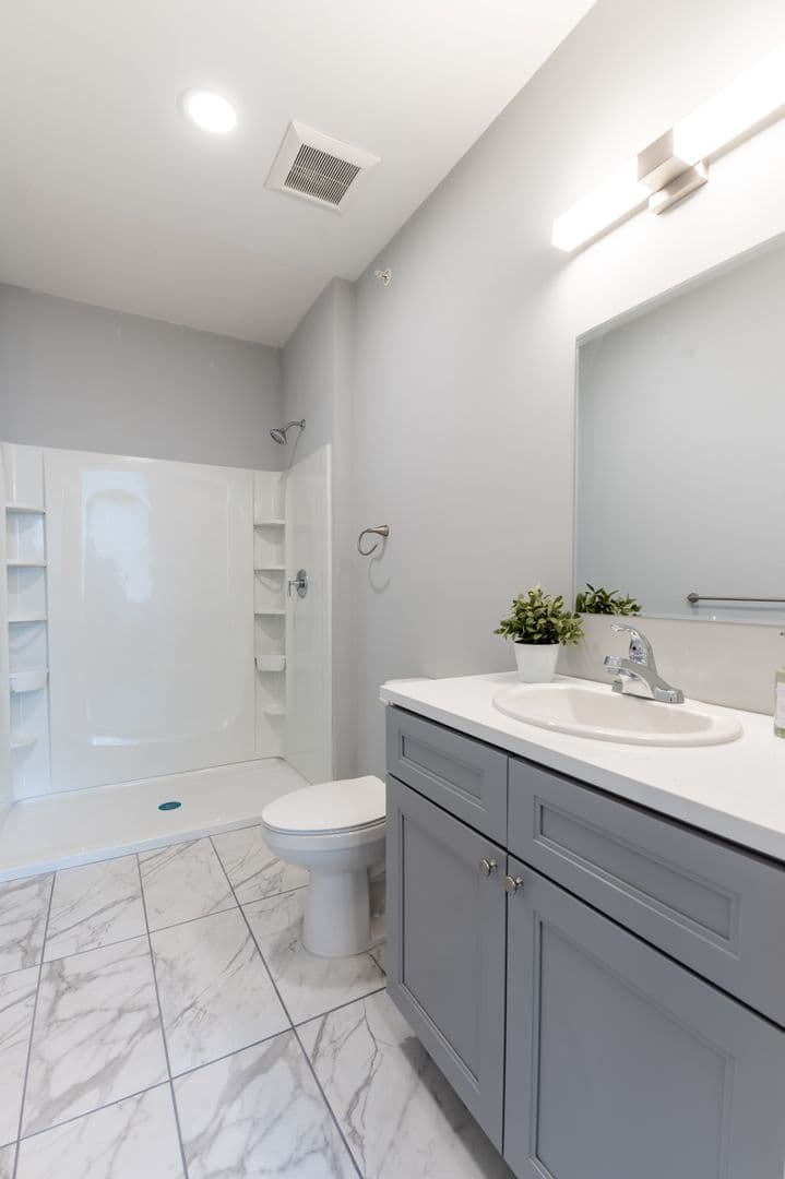 Allentown Apartment: 948 North Front Street