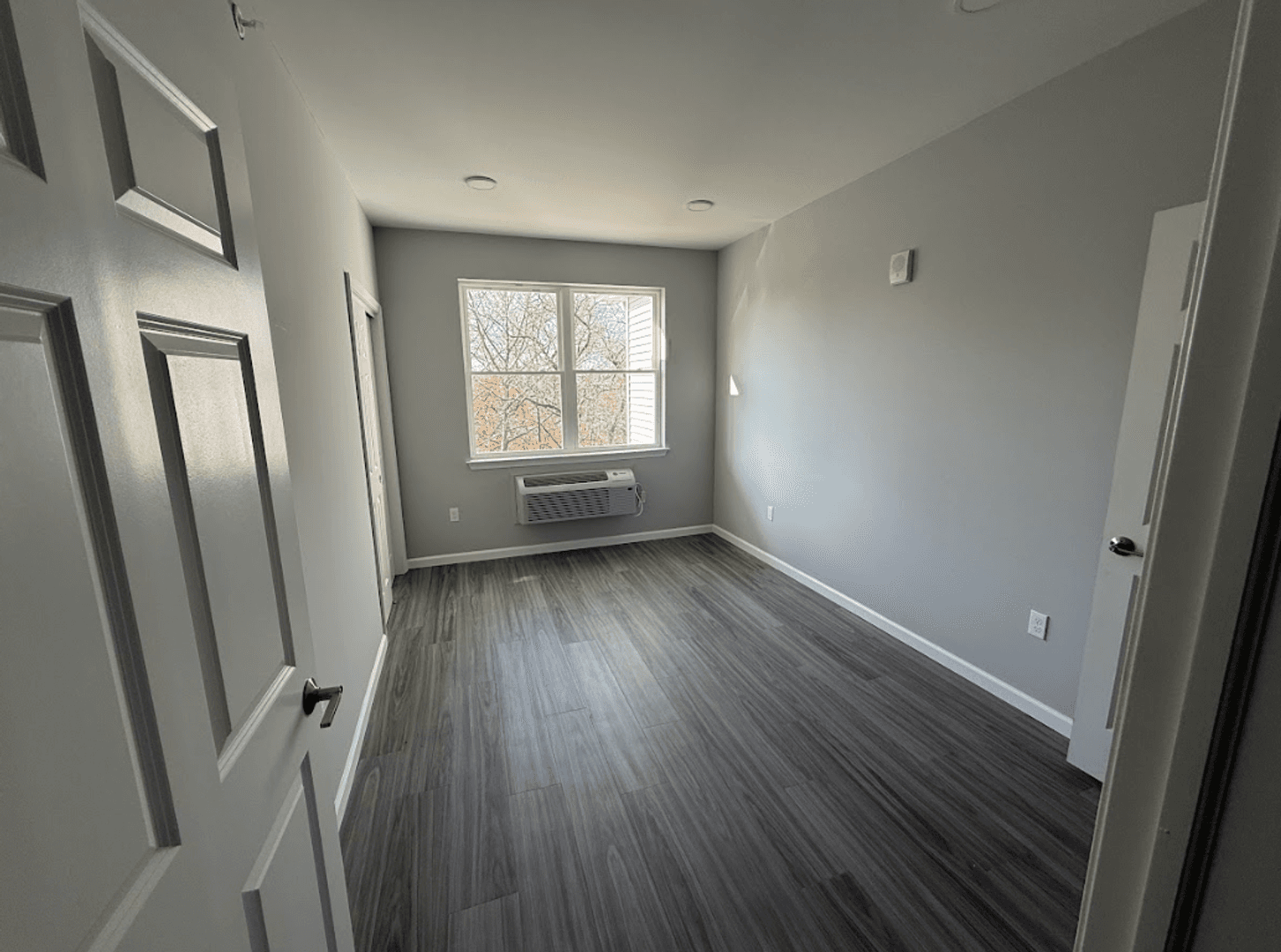 Allentown Apartment: 948 North Front Street