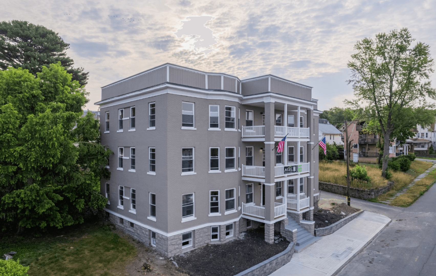 Scranton Apartment: 1513-1515 Vine Street