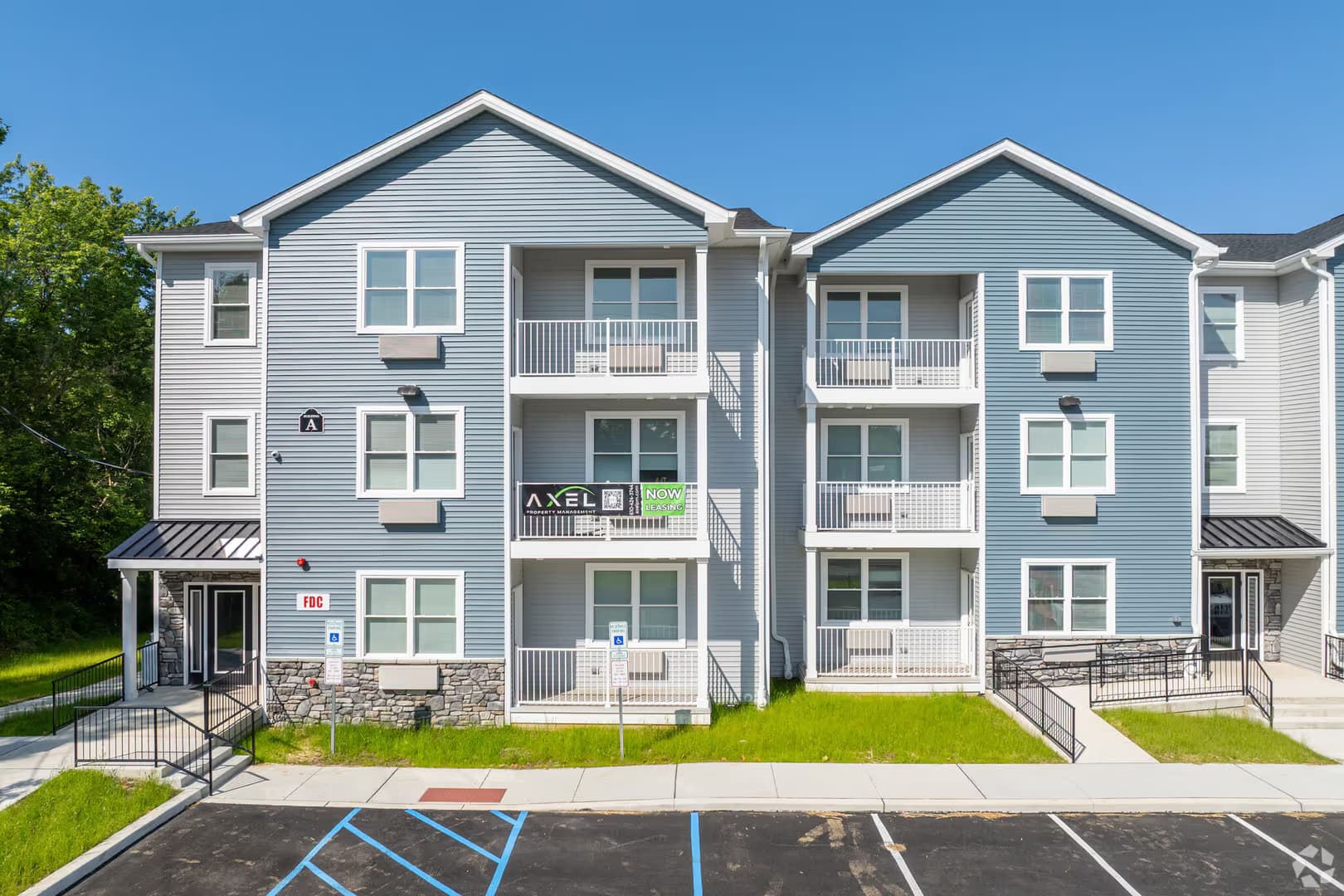 Allentown Apartment: 948 North Front Street