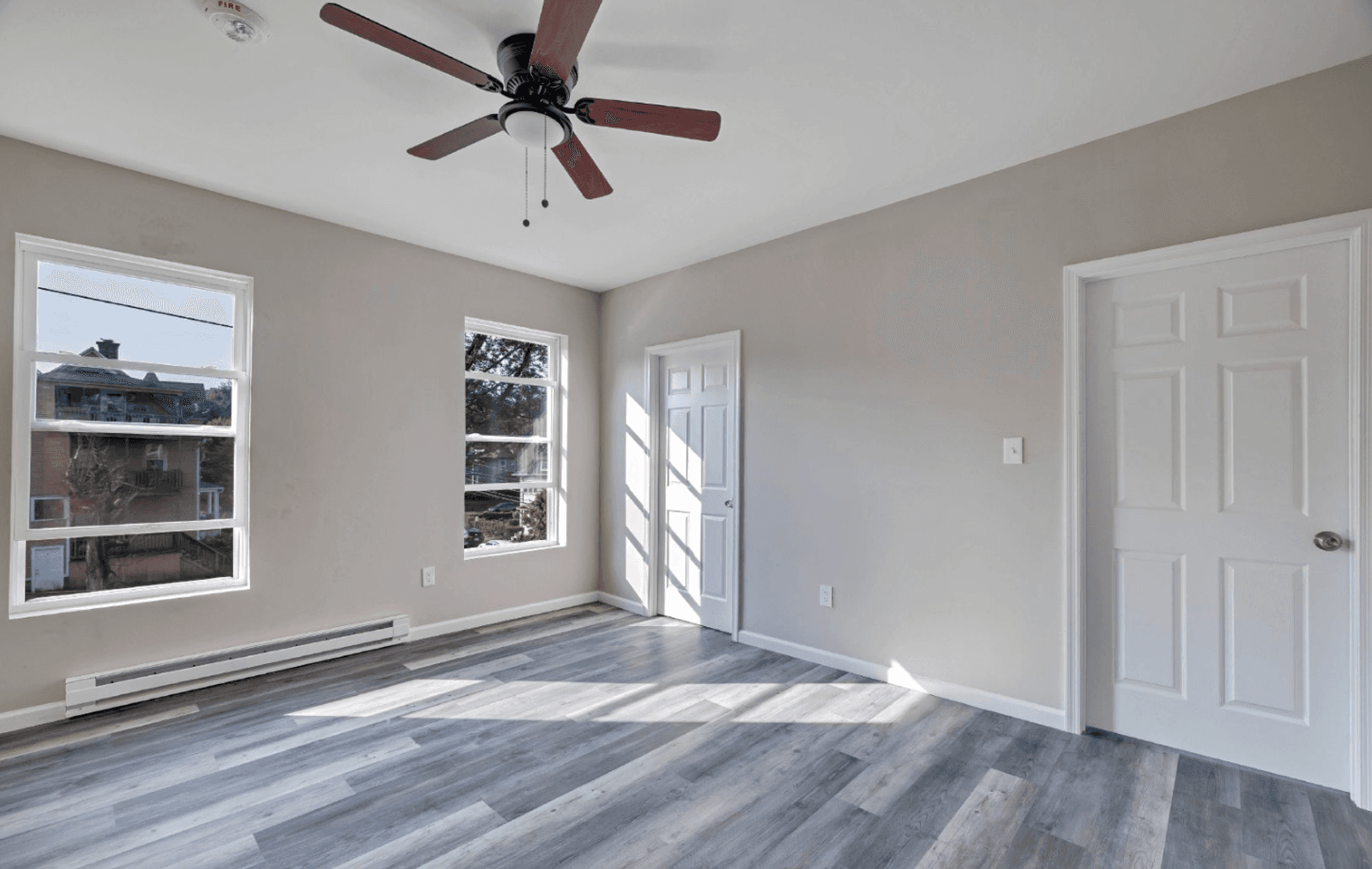 Scranton Apartment: 1513-1515 Vine Street
