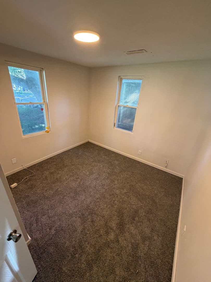 Springfield House: 2640 S Price