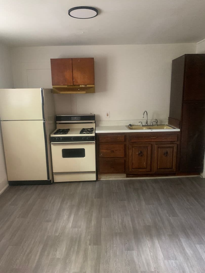 Springfield House: 1010 N 12th