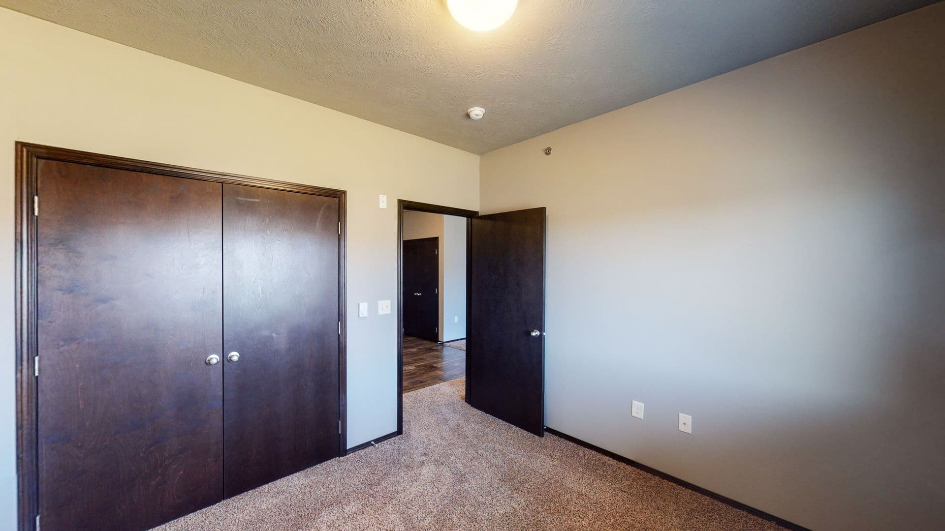Orange City Apartment: 701 15th Street SE