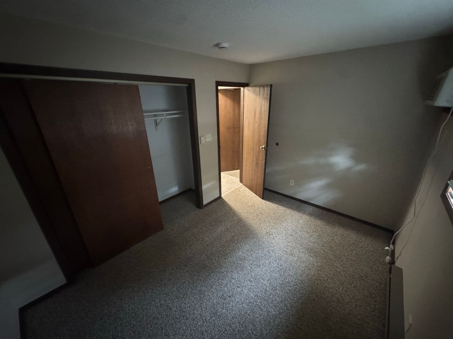 Rock Rapids Apartment: 905 1st Avenue