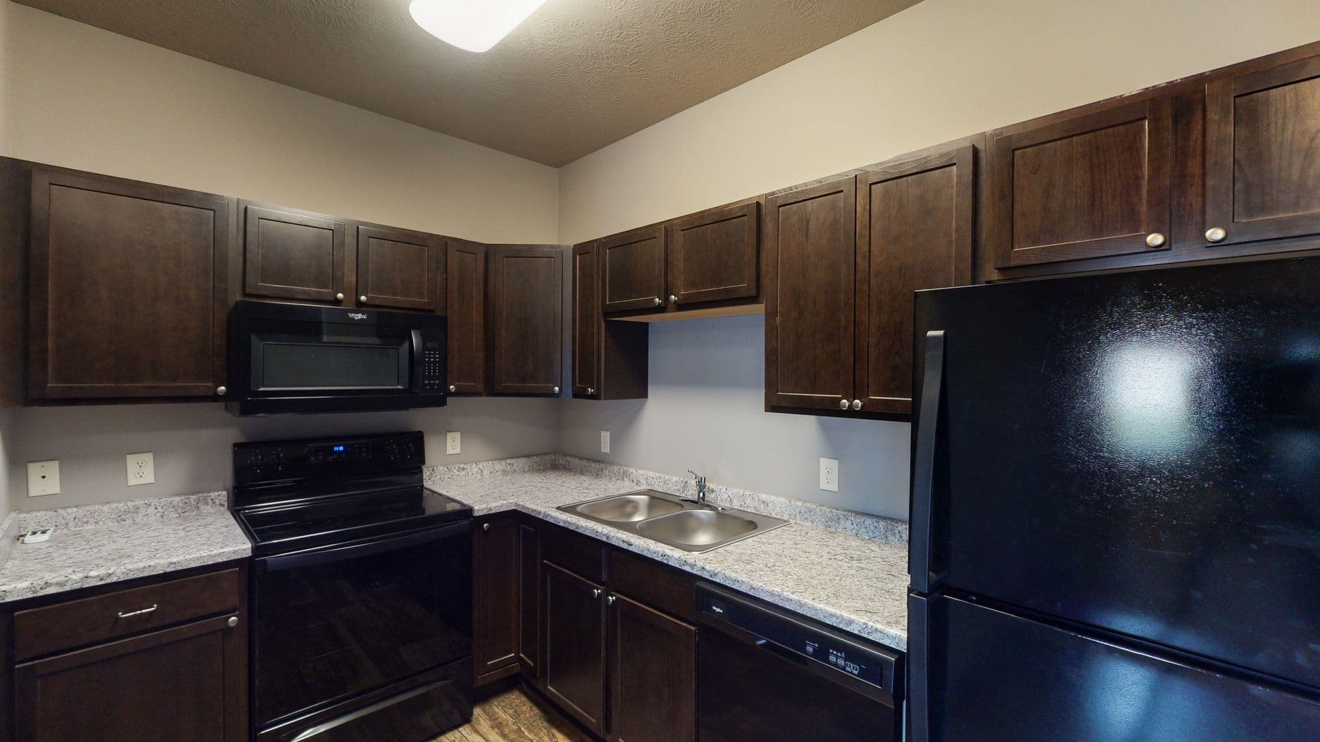 Orange City Apartment: 701 15th Street SE