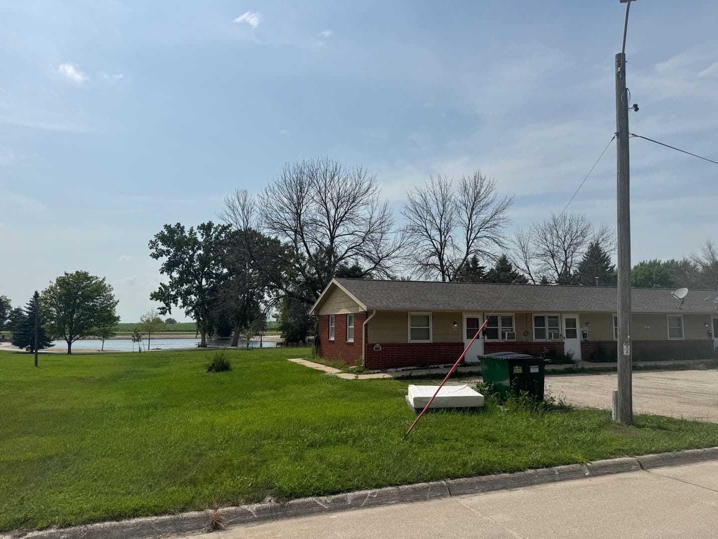 Rolfe Apartment: 1106/1108 Elm Street
