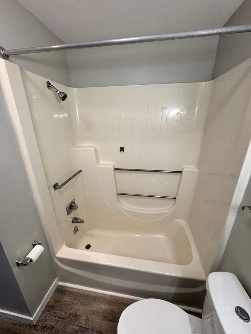 Boone Apartment: 608 Greene Street