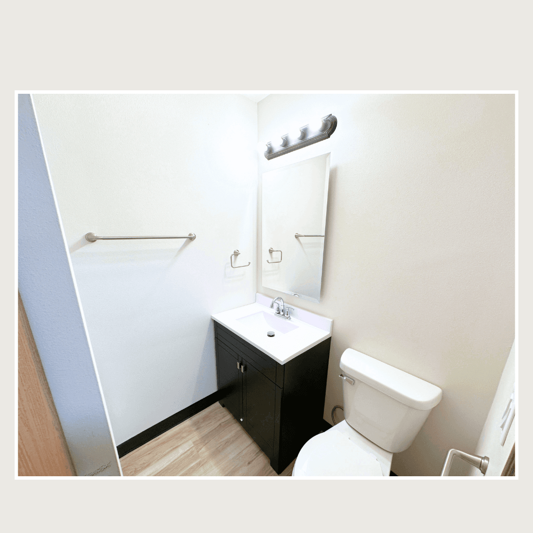 Sioux Falls Apartment: 500 S Kiwanis Ave