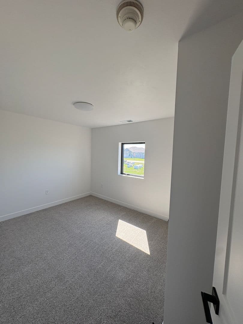 Worthington Apartment: 1604/1608/1612/1616/1620 Darling Drive