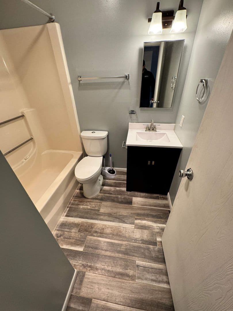Boone Apartment: 608 Greene Street