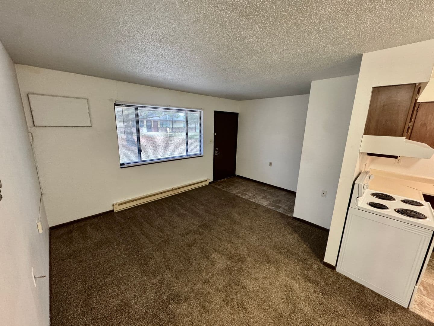 Storm Lake Apartment: 601 W 9th Street