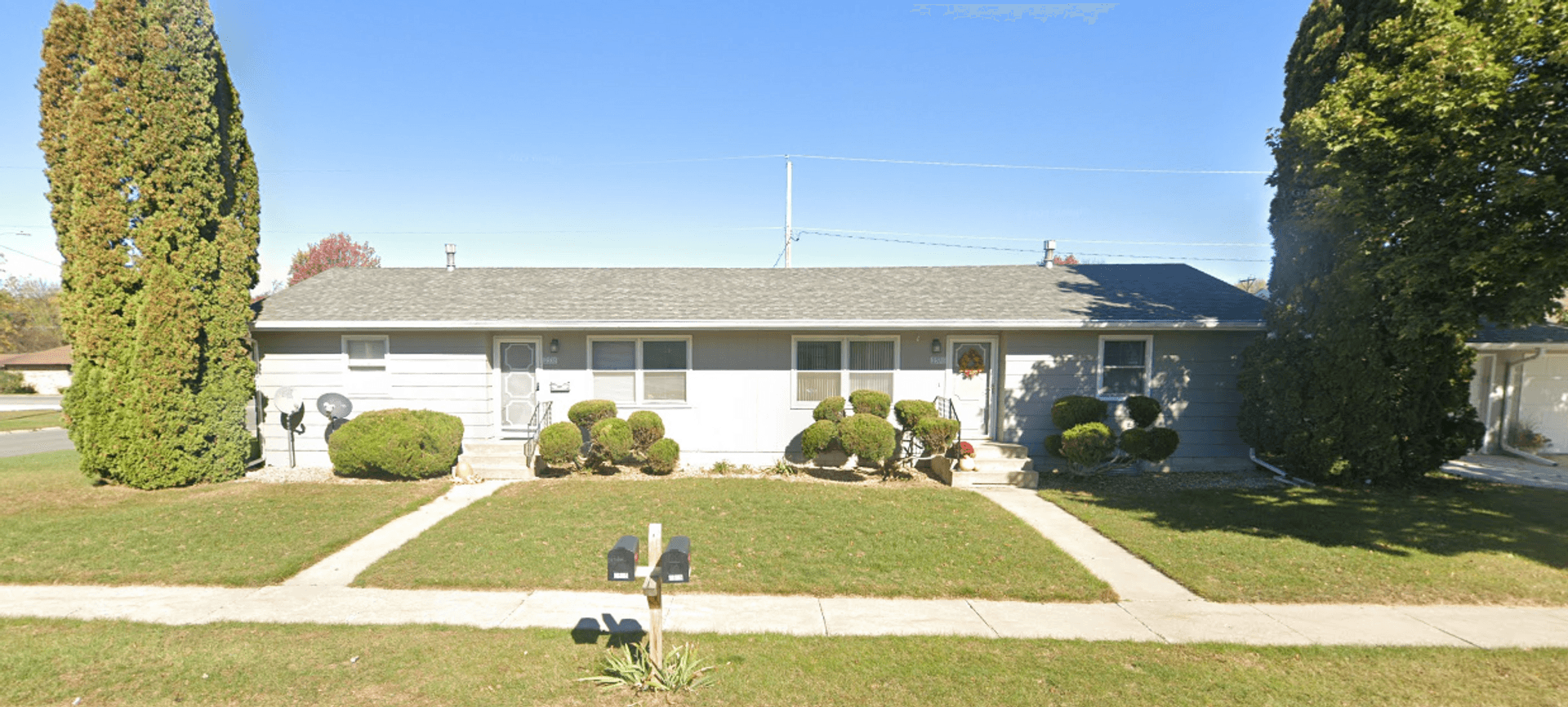 Iowa Falls Apartment: 2516 Sunset Drive